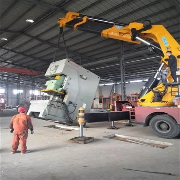 共青城80吨折臂吊车出租附近电话