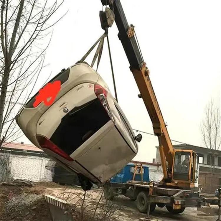 共青城随时待命，吊车24小时道路救援服务全解析